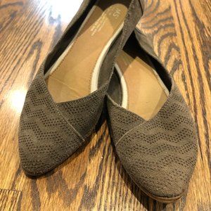 TOMS Jutti Perforated Flats in Olive Green